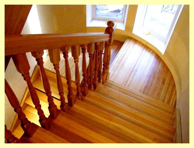 Чем лучше красить лестницу в доме (лучше, красить, лестница, Benjamin Moore Ultra, Benjamin Moore Ultra Spec®, Benjamin Moore Ultra Spec® SCUFF-X) Чем лучше красить лестницу в доме